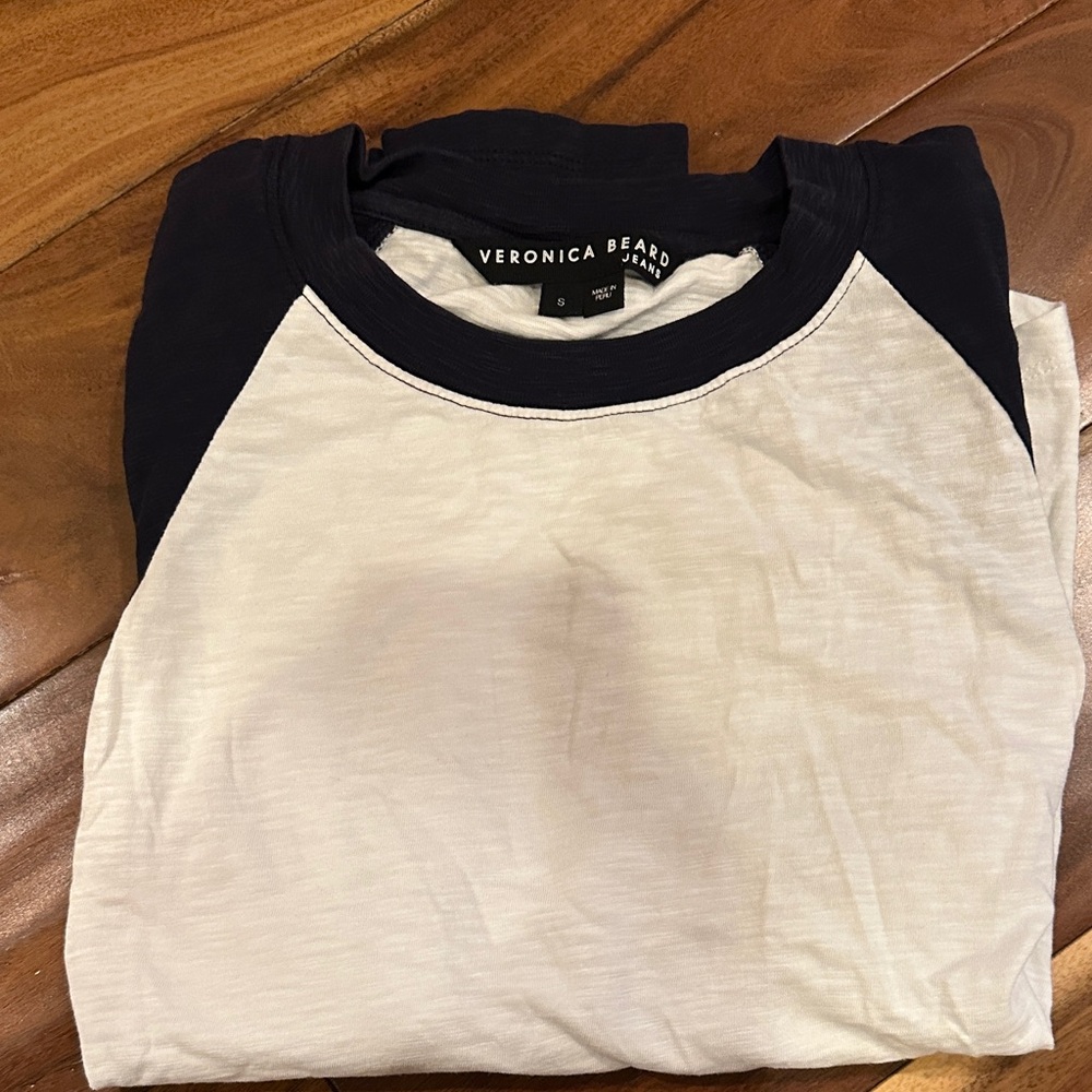 Veronica Beard Navy and Cream Raglan Top